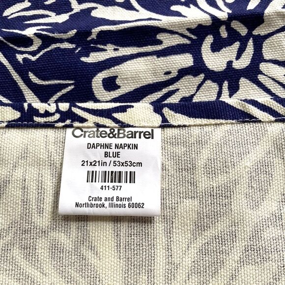 CRATE and BARREL Blue White Daphne Floral Square Cotton Napkins 21 x21 inches - Picture 5 of 8